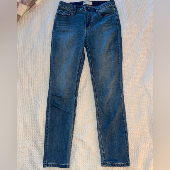 Free People Skinny Jeans - Picture 2 of 4